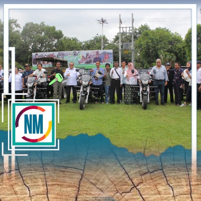 Bupati Serahkan Bantuan Truk dan Motor R3 Untuk Kelompok Tani