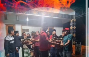 Kunjungi Korban Banjir, Ketua DPRD Sumbawa Ajak Bantu Warga Terdampak