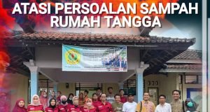 Mahasiswa KKN Tematik Unram Sosialisasi Budidaya Maggot BSF di Kelayu Jorong