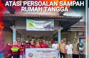 Mahasiswa KKN Tematik Unram Sosialisasi Budidaya Maggot BSF di Kelayu Jorong