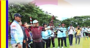 Tembakan Pertama Musyafirin Tandai Dimulainya Pertandingan Cabor Panahan