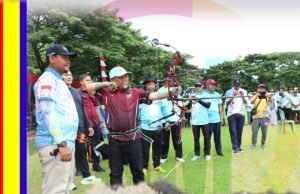 Tembakan Pertama Musyafirin Tandai Dimulainya Pertandingan Cabor Panahan