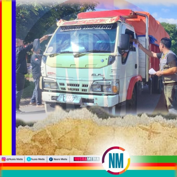 Panwascam Moyo Hulu Bagikan 1.500 Pamflet Informasi Data Pemilih Terdaftar