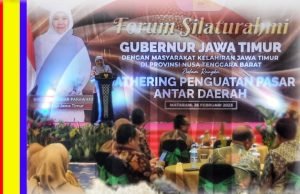 Gubernur Khofifah Silaturahmi dengan Warga Jawa Timur di NTB