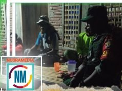 Babinsa Desa Lito Bantu Warga Terdampak Banjir