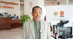 Tegaskan Tim Solid, Johan Rosihan : “Siap Menangkan Anies Baswedan Siapapun Lawan Politiknya”