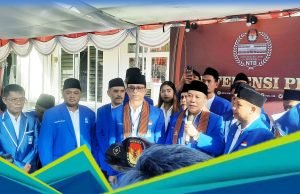 Serahkan Berkas ke KPU NTB, Muazzim Akbar : Siap Hadapi Pemilu, 12 Pas PAN Bantu Rakyat!