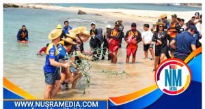Pembalap MotoGP Tanam Terumbu Karang di Pantai Kuta