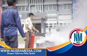 Kanwil Kemenkumham NTB Bersama Damkar Kota Mataram Gelar Simulasi Penanggulangan Kebakaran