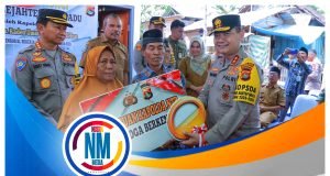 Bagi Paket Sembako, Kapolda NTB Juga Resmikan Rumah Sejahtera Terpadu Kota Bima