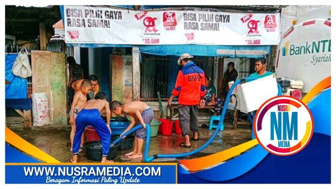 BPBD Distribusikan Air Bersih ke Rumah Pelanggan Perumdam Batulanteh