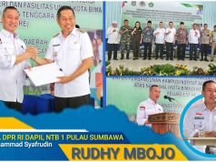 Wakili Menteri LHK, HMS Serahkan SHL Pembangunan IAIN Bima