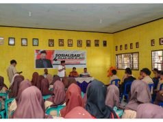 Johan Rosihan : Pelajar SMA di Sumbawa Barat Harus Melek Konstitusi