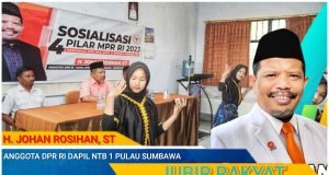 Kehadirannya Disambut Spesial, Johan Rosihan Apresiasi Pelajar SMA di Bima