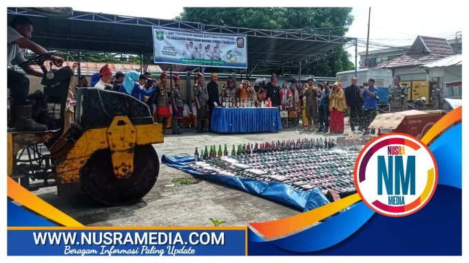 Dipimpin Wabup Sumbawa, Satpol PP Musnahkan 1.800 Botol Miras