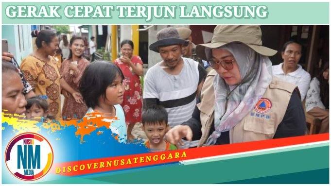 Wabup Sumbawa Serahkan Bantuan Untuk Korban Banjir Buer