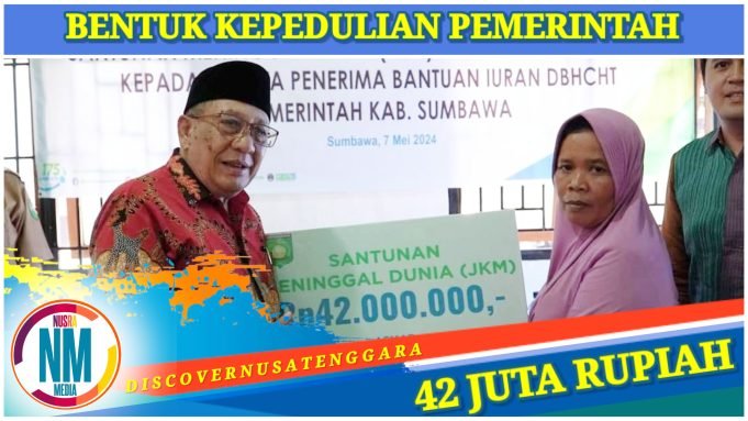 Bupati Sumbawa Serahkan Santunan Kematian Peserta DBHCHT