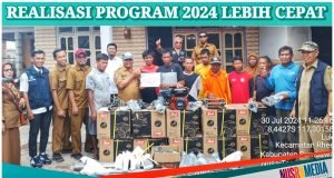 Dislutkan Sumbawa Serahkan 10 Unit Mesin Ketinting untuk Nelayan