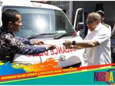 Haji Mo’ Serahkan 1 Unit Mobil Ambulance