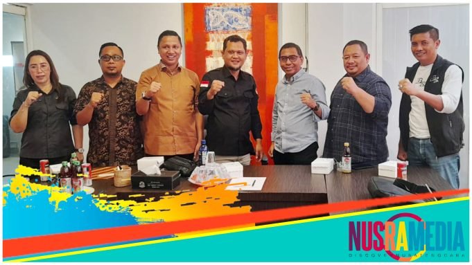 Ketum TPW Zul-Uhel Teken Pakta Integritas dengan Bawaslu NTB