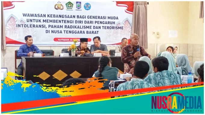 Tanamkan Rasa Nasionalis, Polri Gelar Diskusi Wawasan Kebangsaan di SMAN 2 Mataram