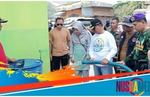 Pjs Bupati Sumbawa Droping Air Bersih ke Sejumlah Desa Terdampak Kekeringan