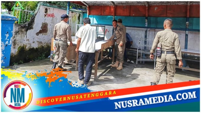 Satpol PP Sumbawa Tertibkan PKL dan Jaring Siswa Bolos Sekolah