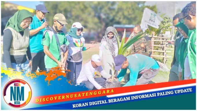 DCP PKB Sumbawa Tanam Pohon dan Gotong Royong di Pantai Saliper Ate