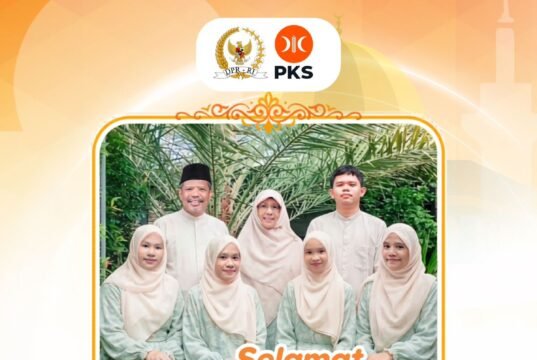 Anggota DPR RI Johan Rosihan & Keluarga : Selamat Hari Raya Idul Fitri 1447 H