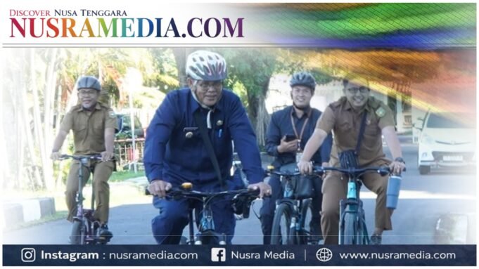 Langsung Aksi! Bupati Jarot Beri Contoh, ASN Diajak Hemat BBM Lewat Gowes ke Kantor